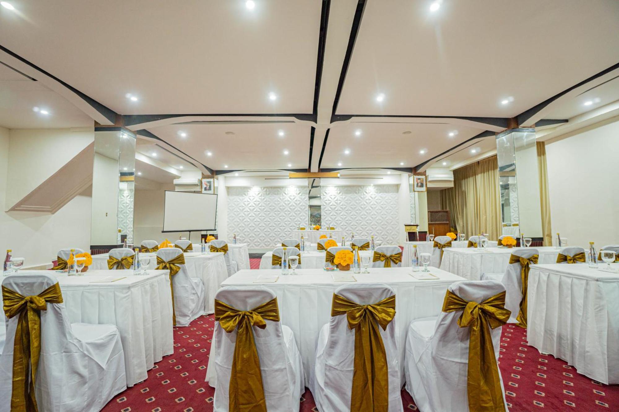 Wina Holiday Villa Kuta  Ngoại thất bức ảnh